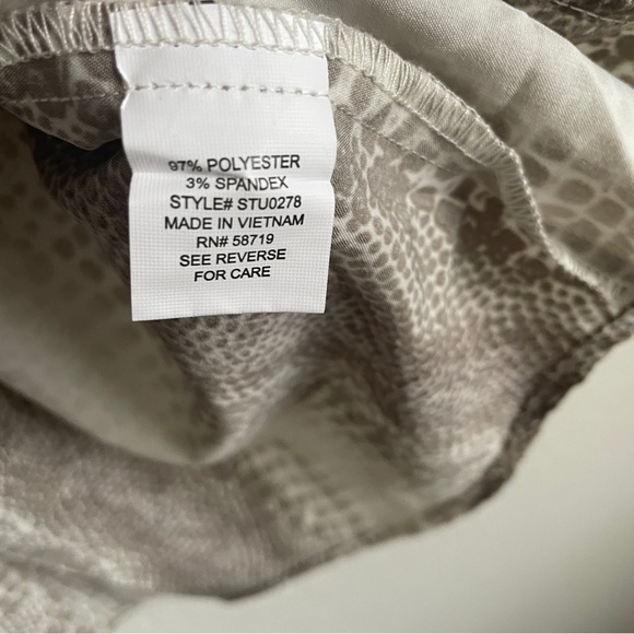 NWT Notations Snakeskin Office Blouse Size 2x Career Wear Animal Print - Picture 11 of 11